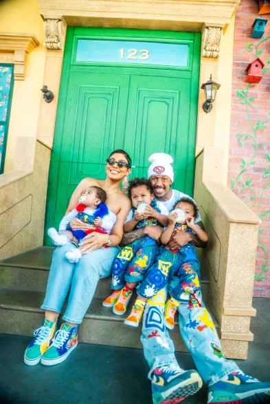 Nick Cannon and Abby De La Rosa with kids